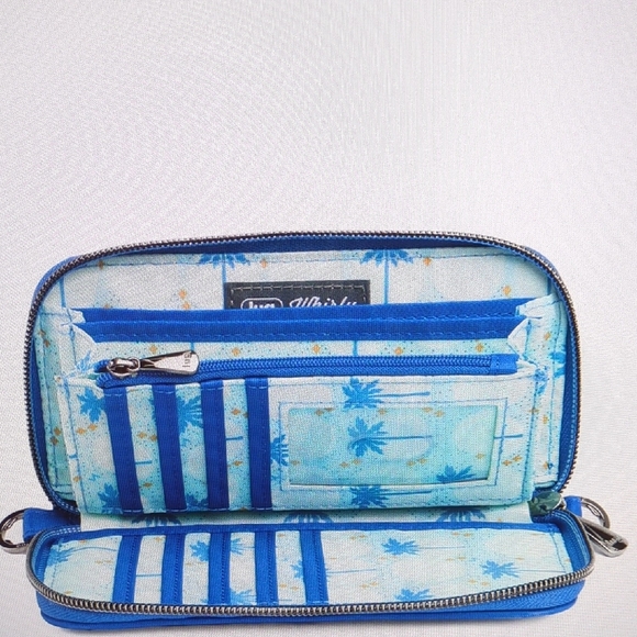 Lug Whirly RFID Wristlet Wallet - Azure Blue - NEW - Picture 3 of 15